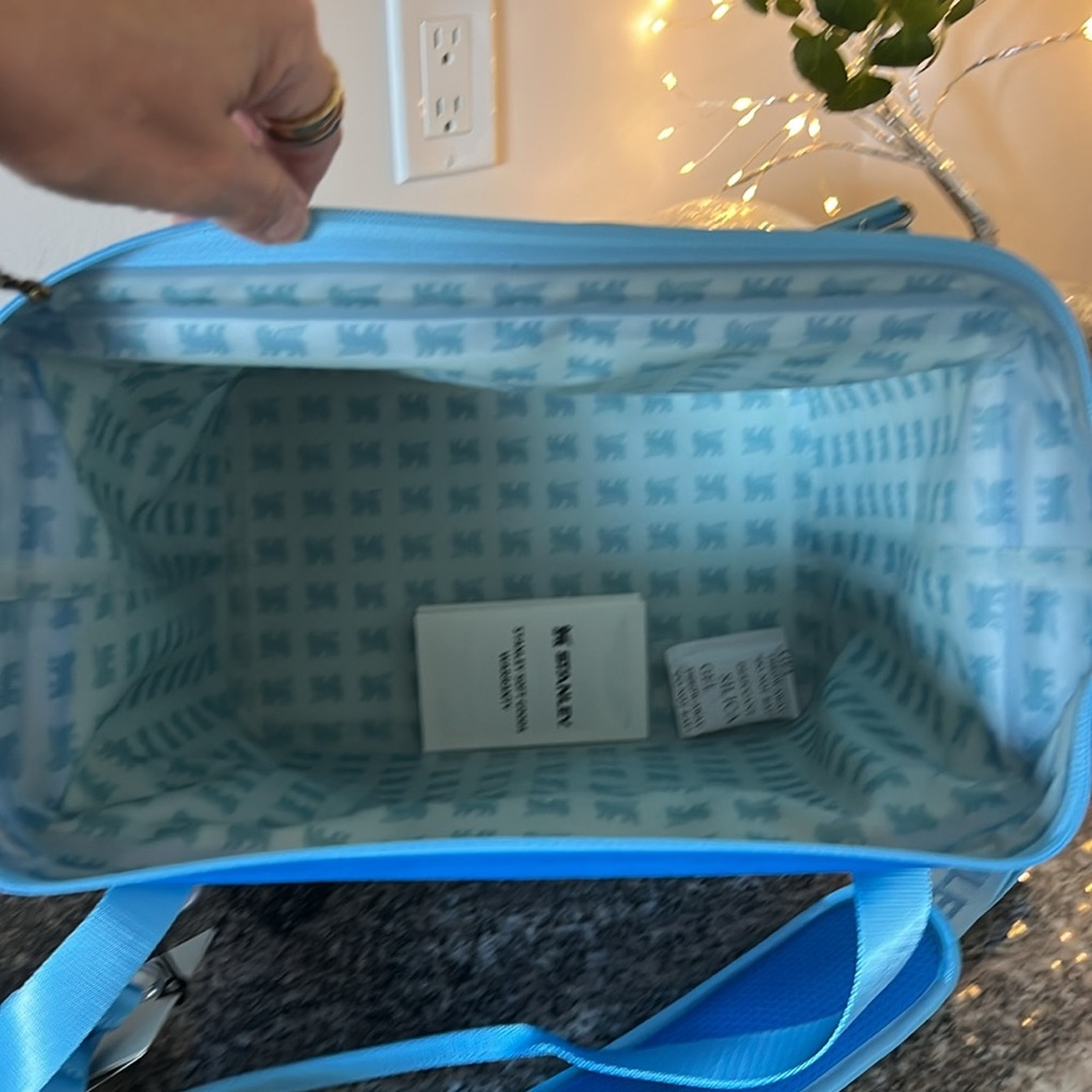 Stanley Vibrant Blue Julienne Midi Soft Cooler Bag - Picture 7 of 8